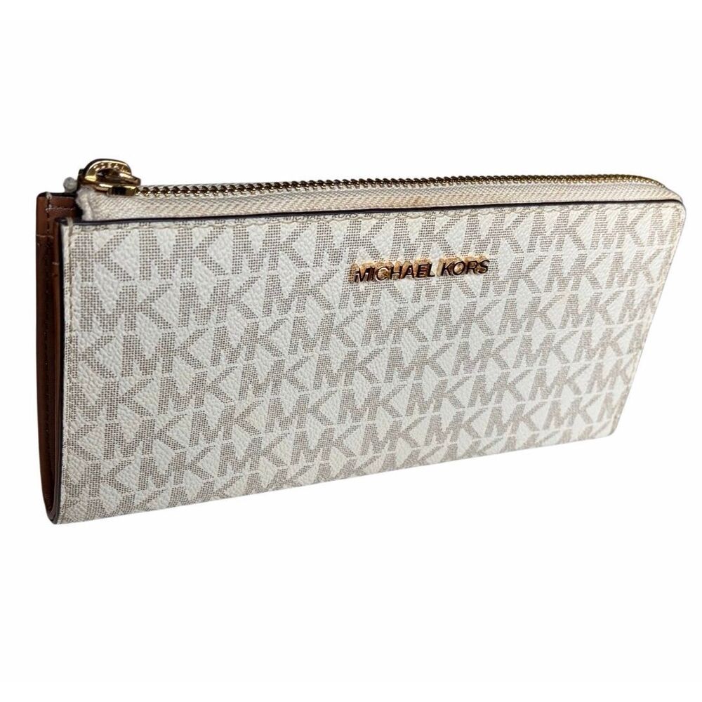 Michael Kors Large Continental Wallet - Cream/Beige - Gold Hardwear - Picture 2 of 6